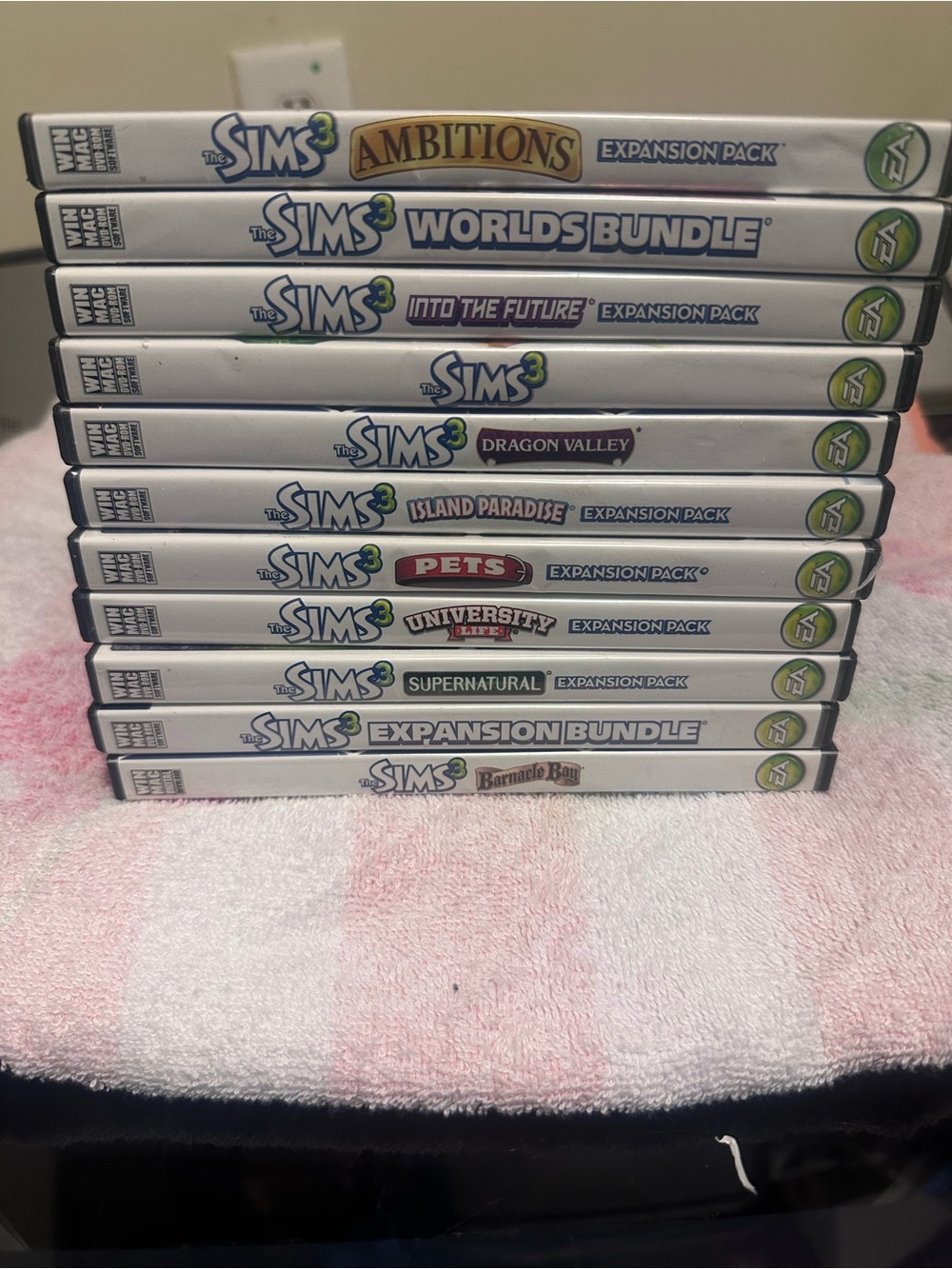 15 Sims game and two other games